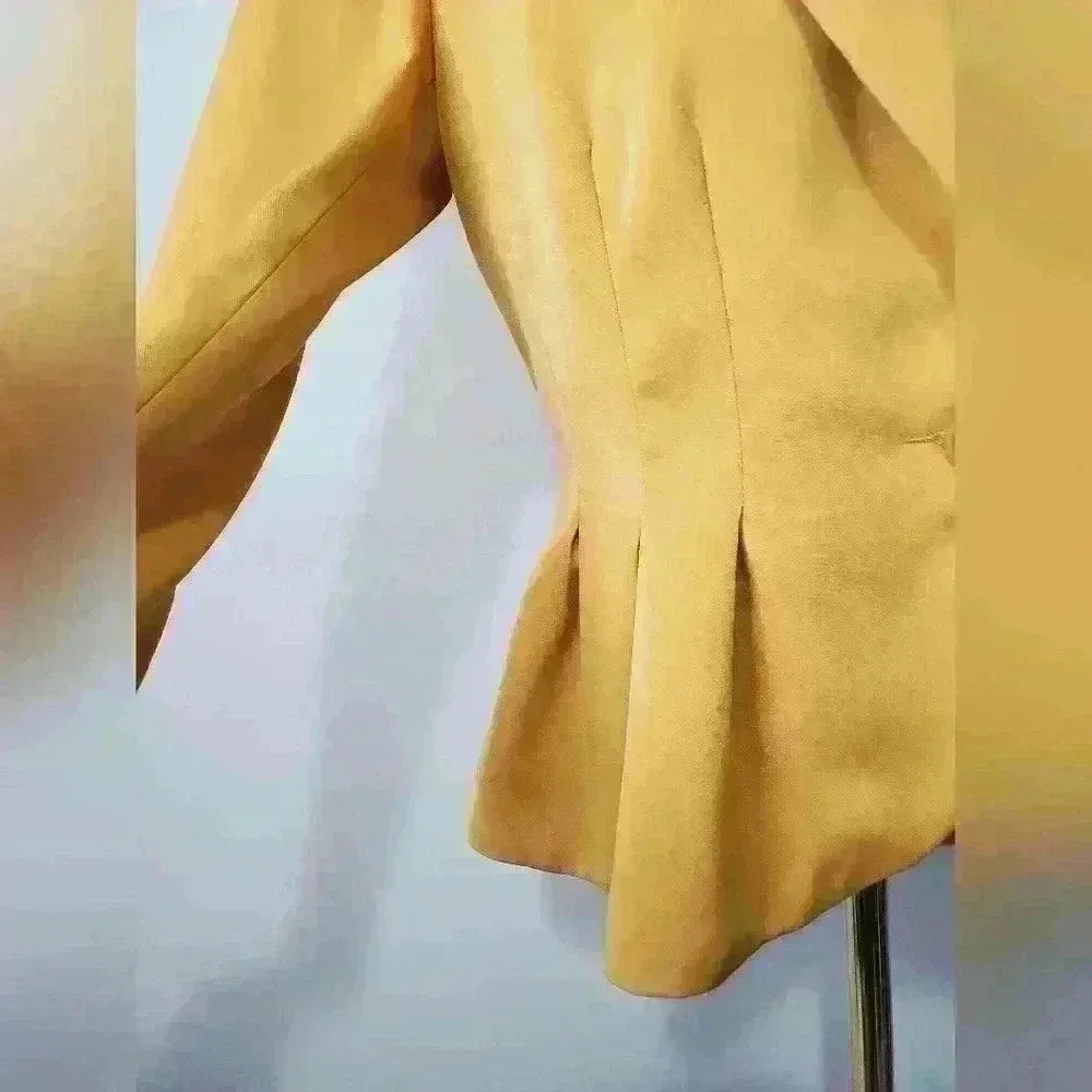 DOE & RAE mustard yellow pleated lightweight blazer.  Size medium - Picture 3 of 14